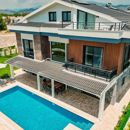 Galaksi Venues 2 / 4* Φετιγιέ